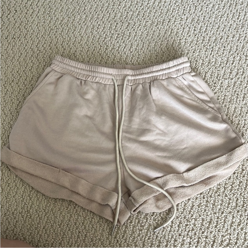 Princess Polly size 6 shorts